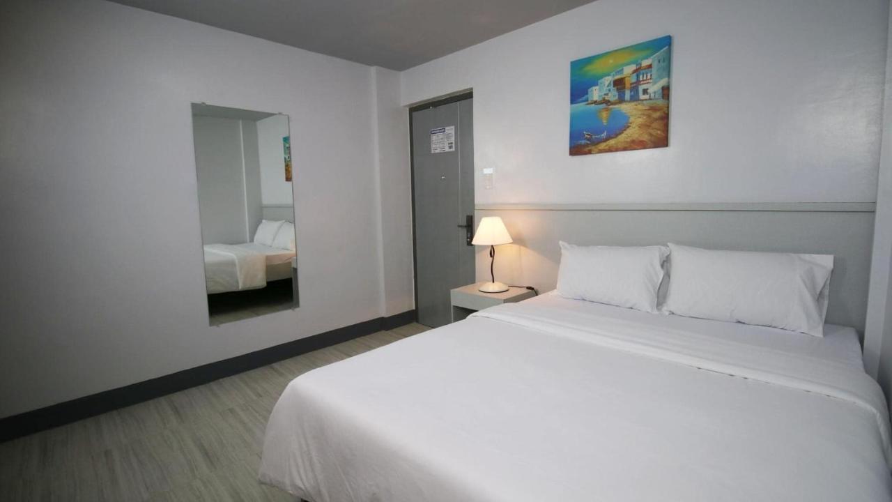 Sands Hotel Nasugbu Exterior foto